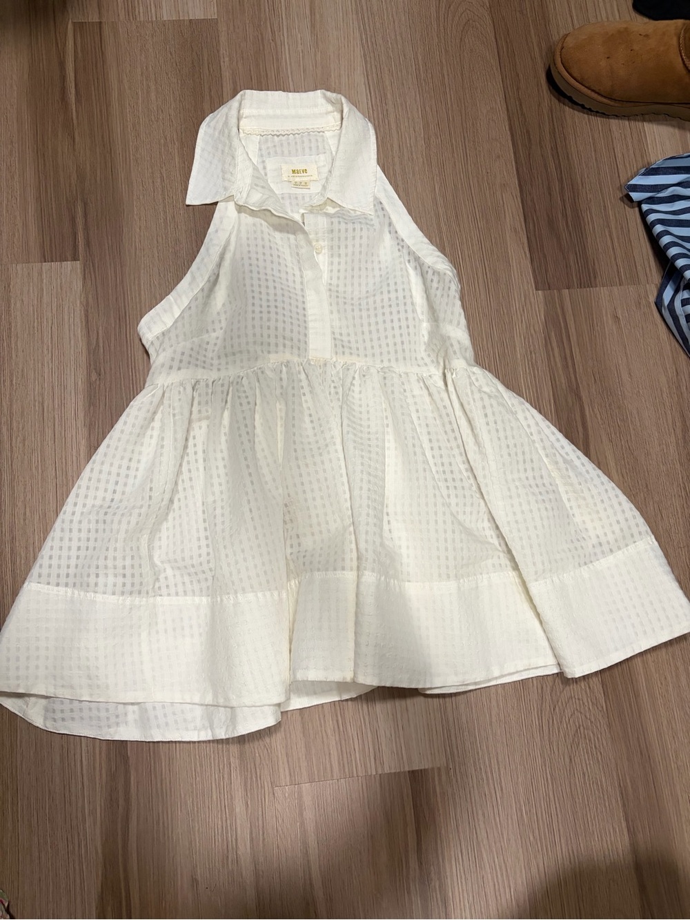 NWOT Sleeveless Cream Textured Tiered Tank